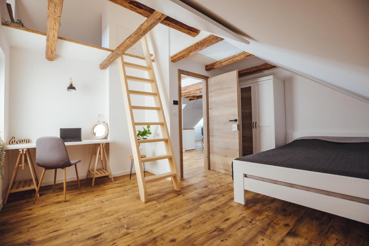 Drive Caffe Apartments Trzin المظهر الخارجي الصورة