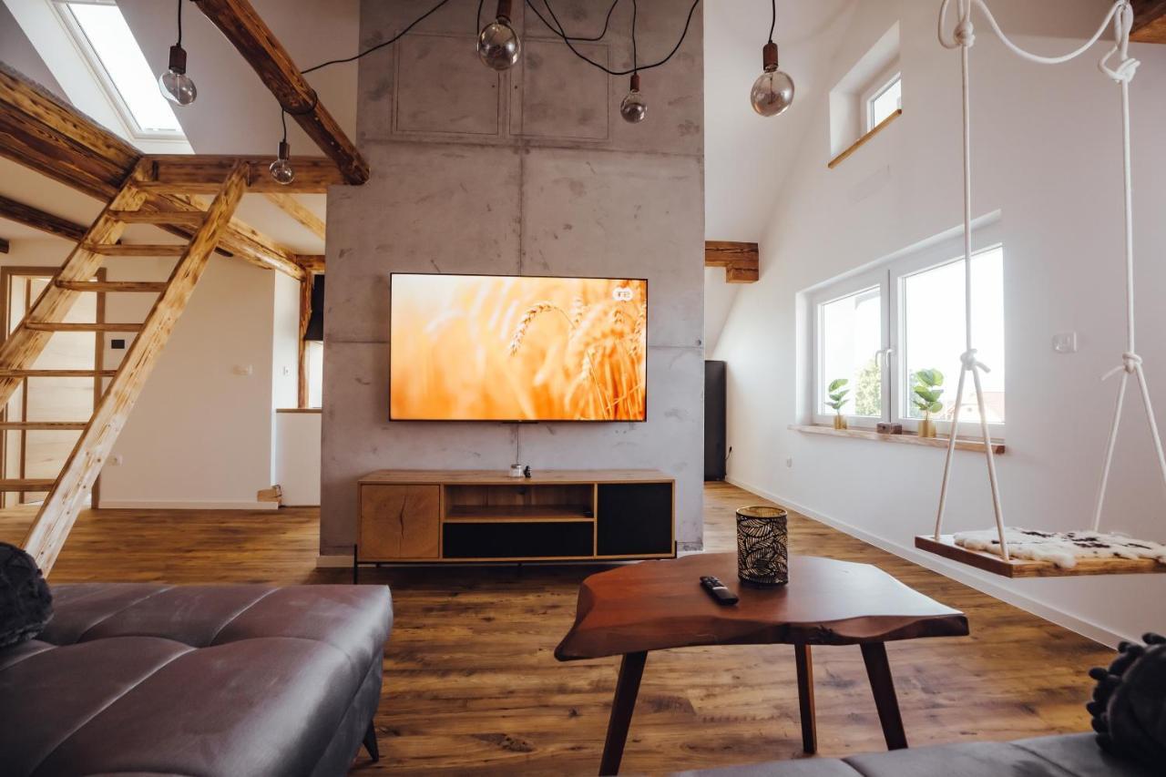 Drive Caffe Apartments Trzin المظهر الخارجي الصورة